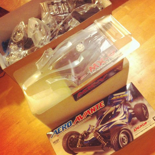 小学生によるエアロアバンテRC、DF-02製作記【ワンダードライビング】