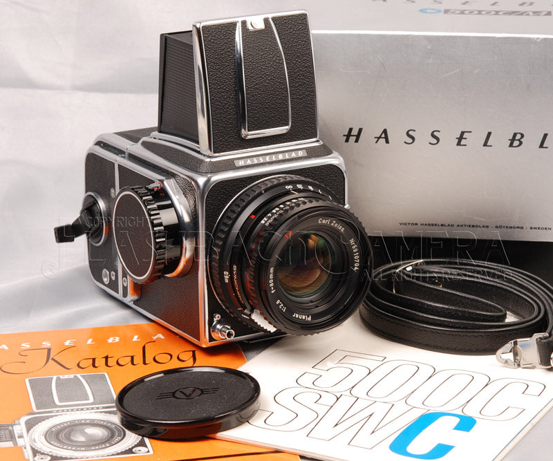 Hasselblad 500C/M + Planar 80mm f2.8 T* + A12 – FLASHBACK CAMERA