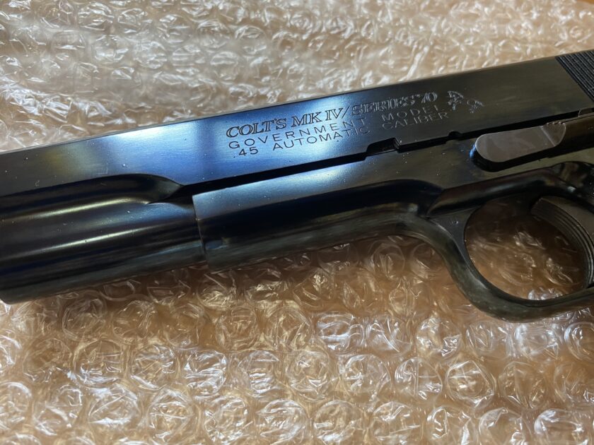 ガスガンの素材であるヘビーウエイトとは何？ABSとヘビーウエイト