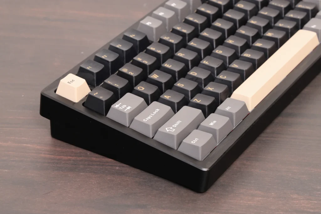 WOBKEY Rainy 75 Proレビュー！ 雨音のようなコトコト打鍵音の打ち