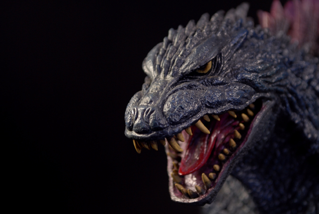 KOC】 ゴジラ2000ミレニアム 完成品