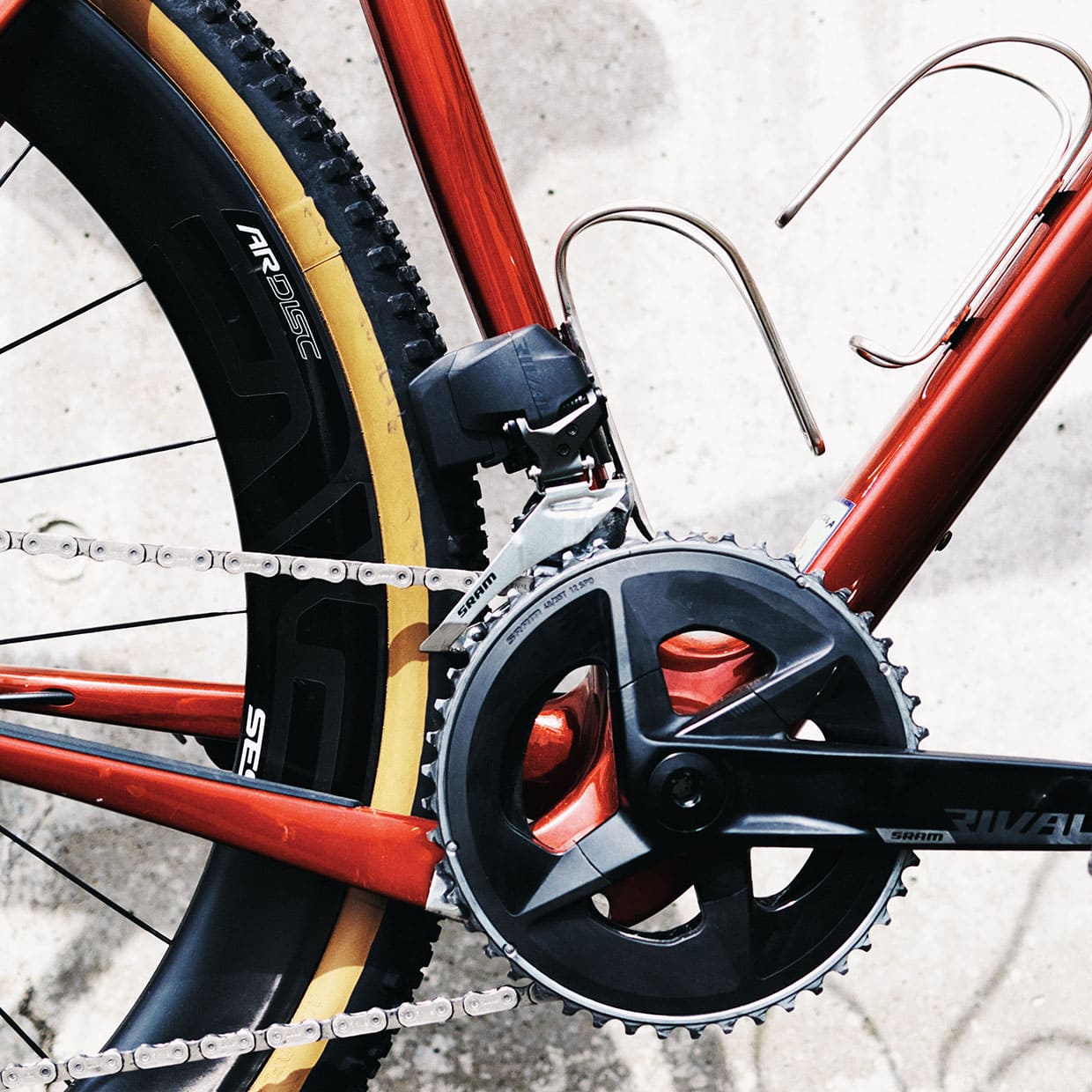 SramのRival eTap AXS Front Derailleur - 自転車通販 – Hakkle