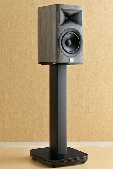 現代のリビングにもマッチする意匠新時代のJBLスピーカー