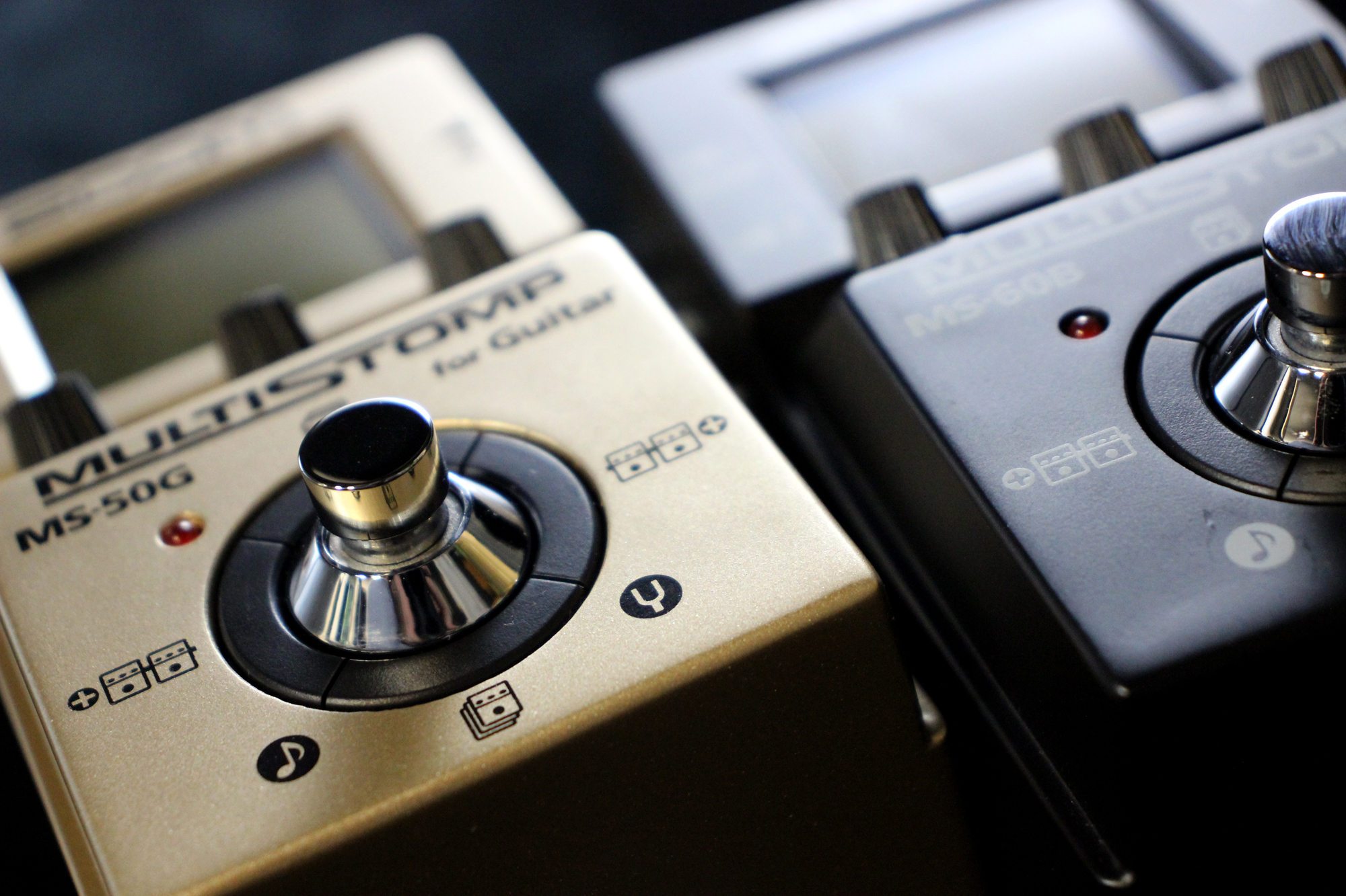 ZOOM MS-50G & MS-60B のリミテッドカラー「Gold / Black」が数量限定