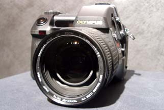 News：オリンパス，500万画素CCDのデジタル一眼レフや合成機能付きモデルも