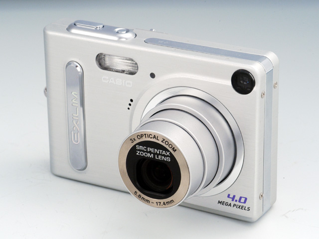 PCUPdate：大ヒット薄型コンパクトズーム機のマイナーチェンジモデル