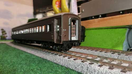 HO（16番）】天賞堂の旧型客車への室内灯の取付けと転落防止柵の取付け