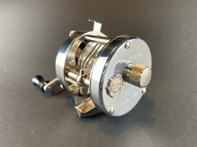 この大きさが基本なのです。M-53A、F-51A、F-51ADX、F-51B、F-51BDX