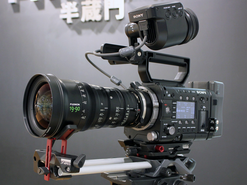 FUJINON 35mm PLマウントズームレンズ ZK4.7×19 只今展示中！ – 新着