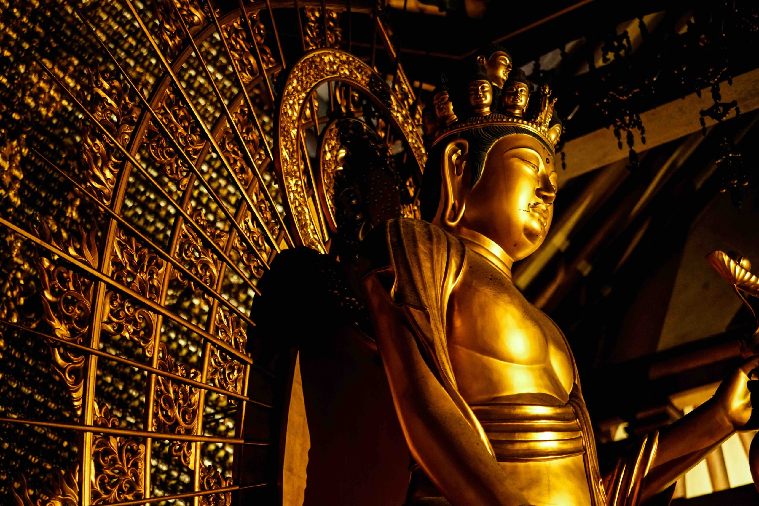 仏教伝来が変えた日本人の黄金への眼差し。澤田瞳子「美装のNippon」第