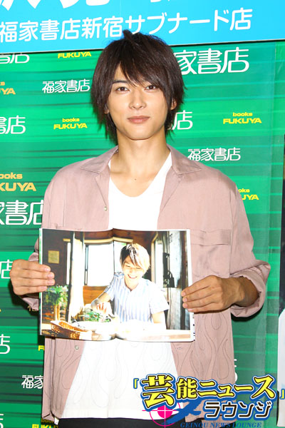 吉沢亮 初写真集撮影はバレないように必死！仮面ライダーフォーゼ・朔