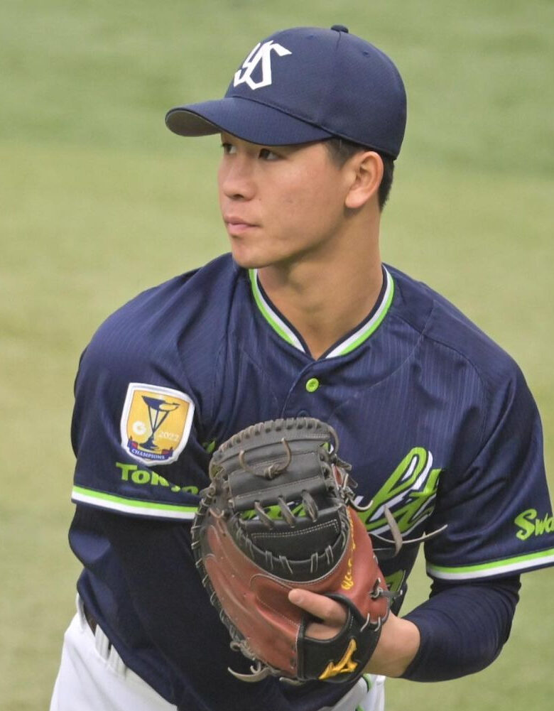 東京ヤクルトスワローズ #33 内山 壮真（うちやま そうま）の使用