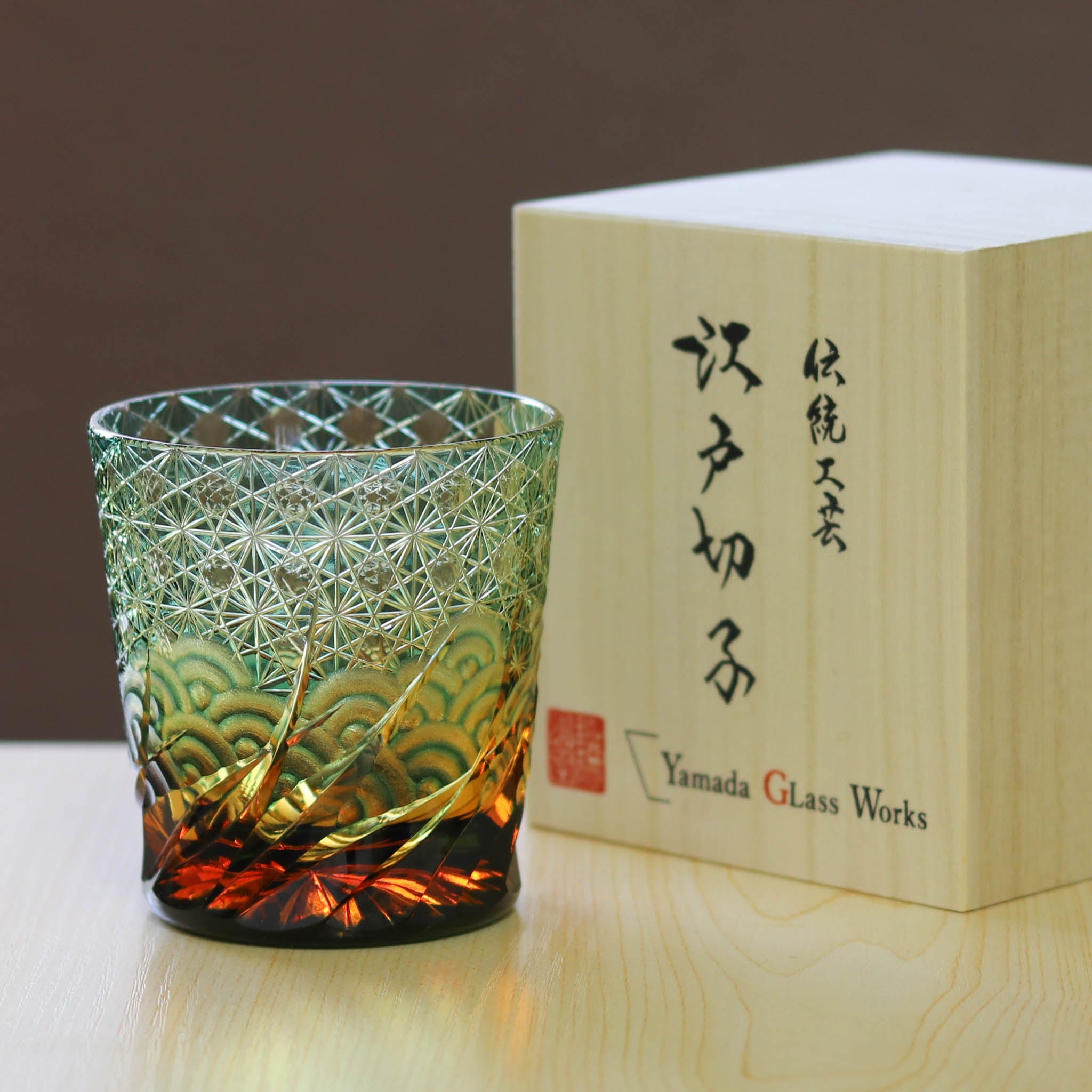 江戸切子 ロックグラス | 漣 | 琥珀 グリーン | 山田硝子