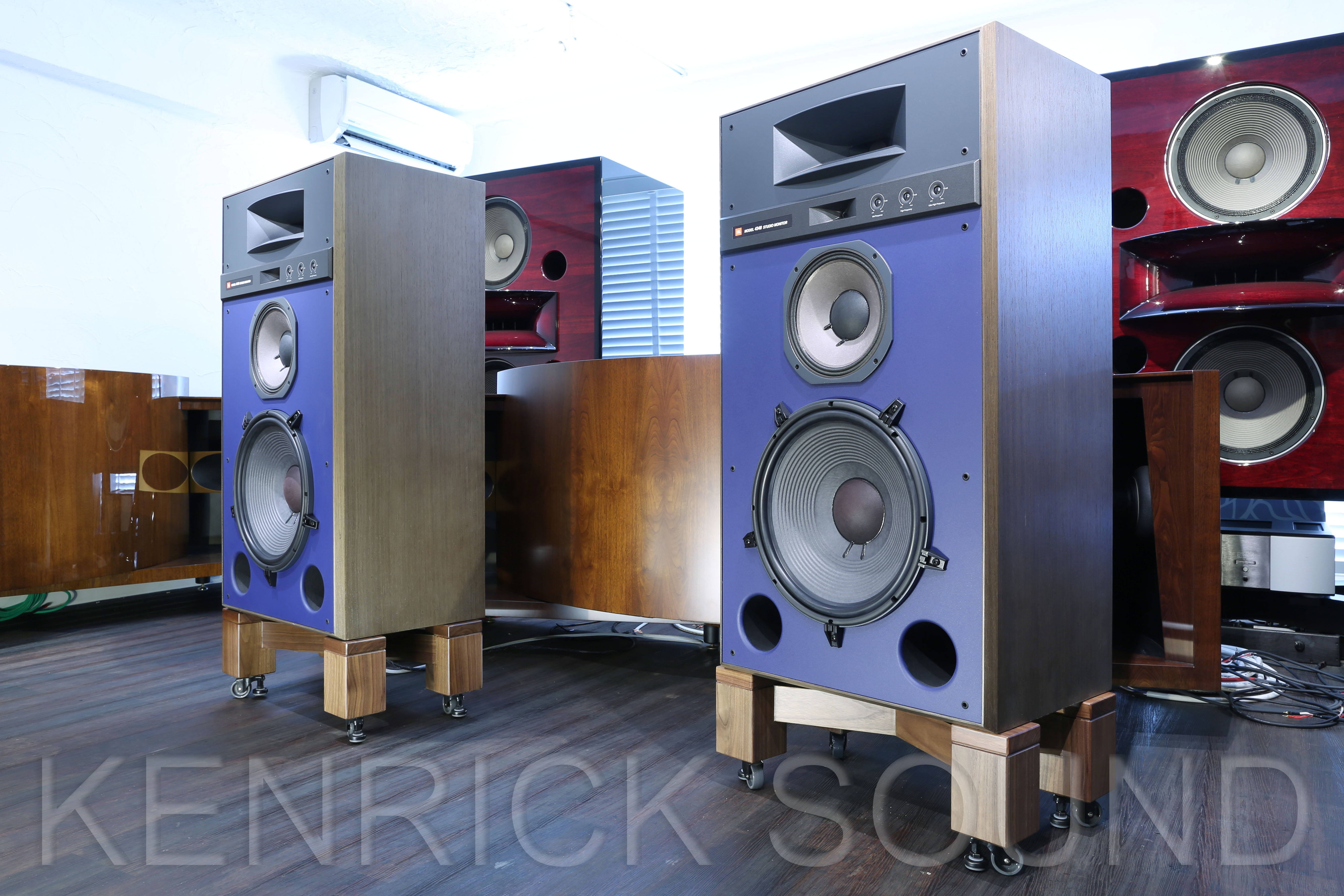 JBL 4348 現代の4wayスタジオモニタースピーカー 純正スタンド付