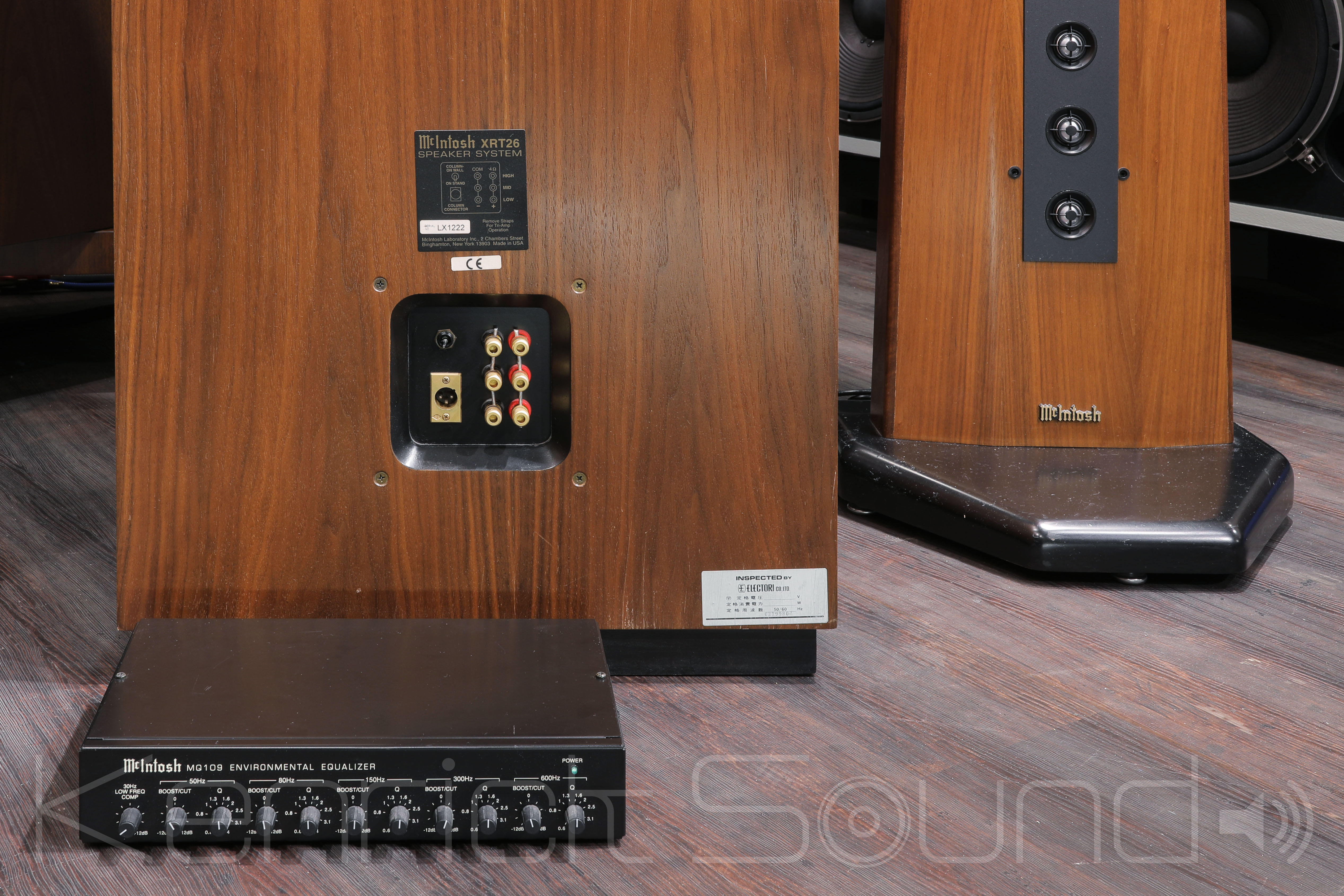 広大なステージを描く 超ド級スピーカー McIntosh XRT26