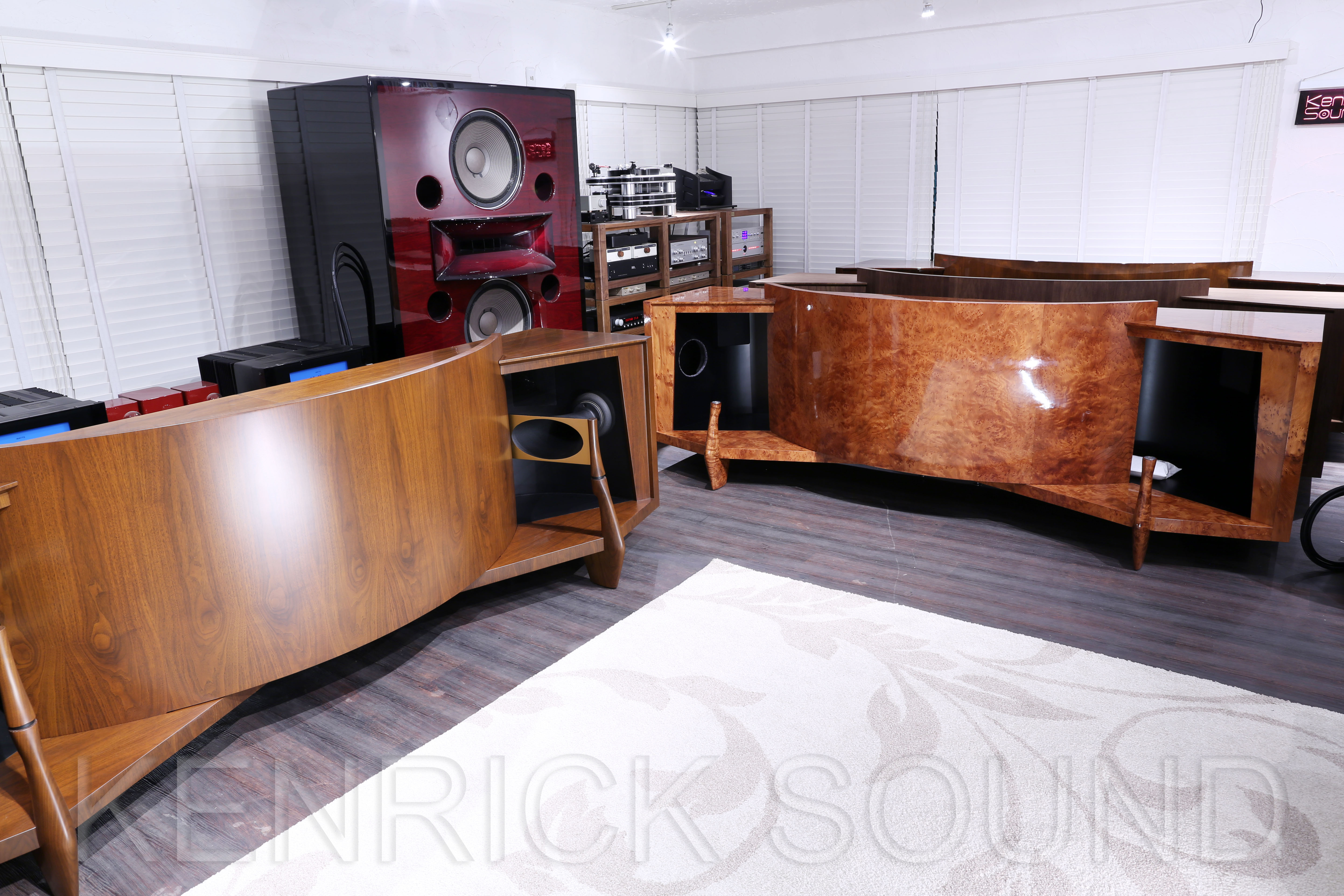 新品以上 JBLパラゴン PARAGON ケンリックから世界一のレストア再び