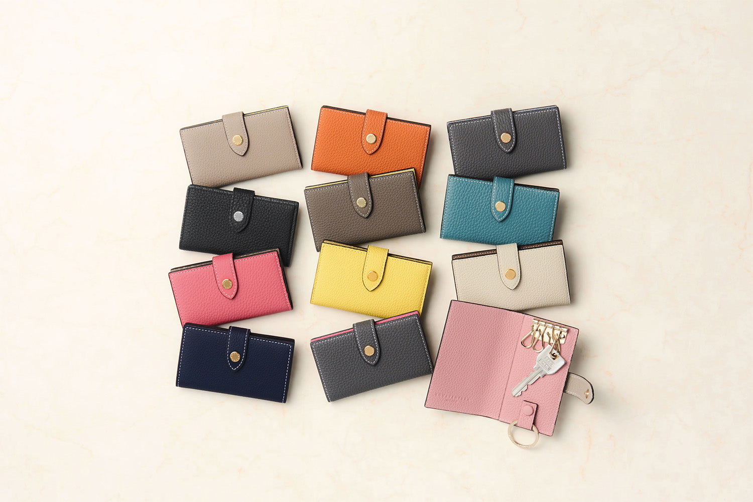 上質なレザーのキーケース / キーホルダー – イタリア(ミラノ)発の高級