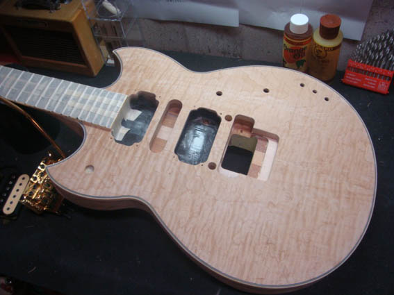 □YAMAHA SG1300T SPECIAL