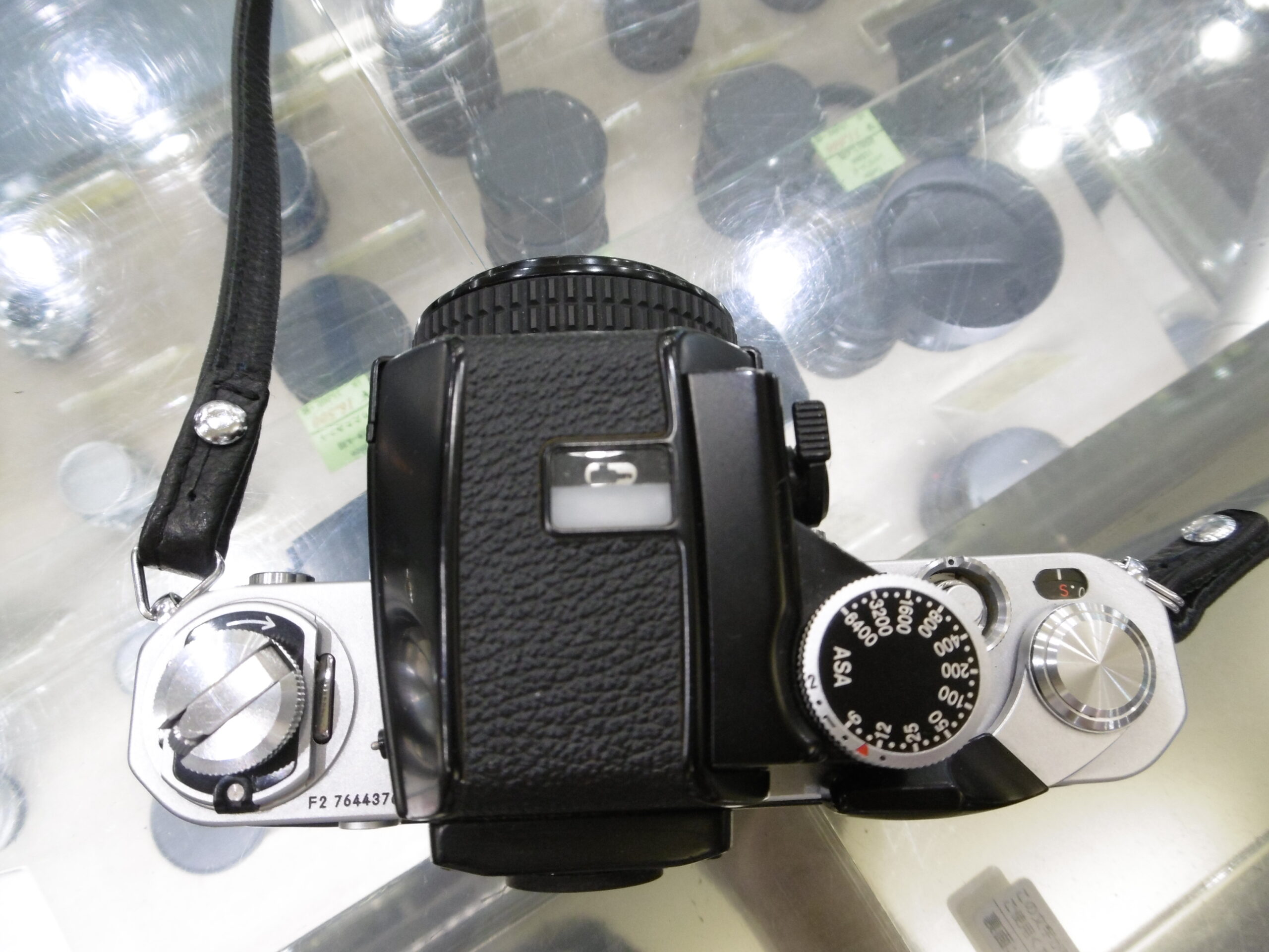 機械式一眼レフの完成形「ニコンF2」