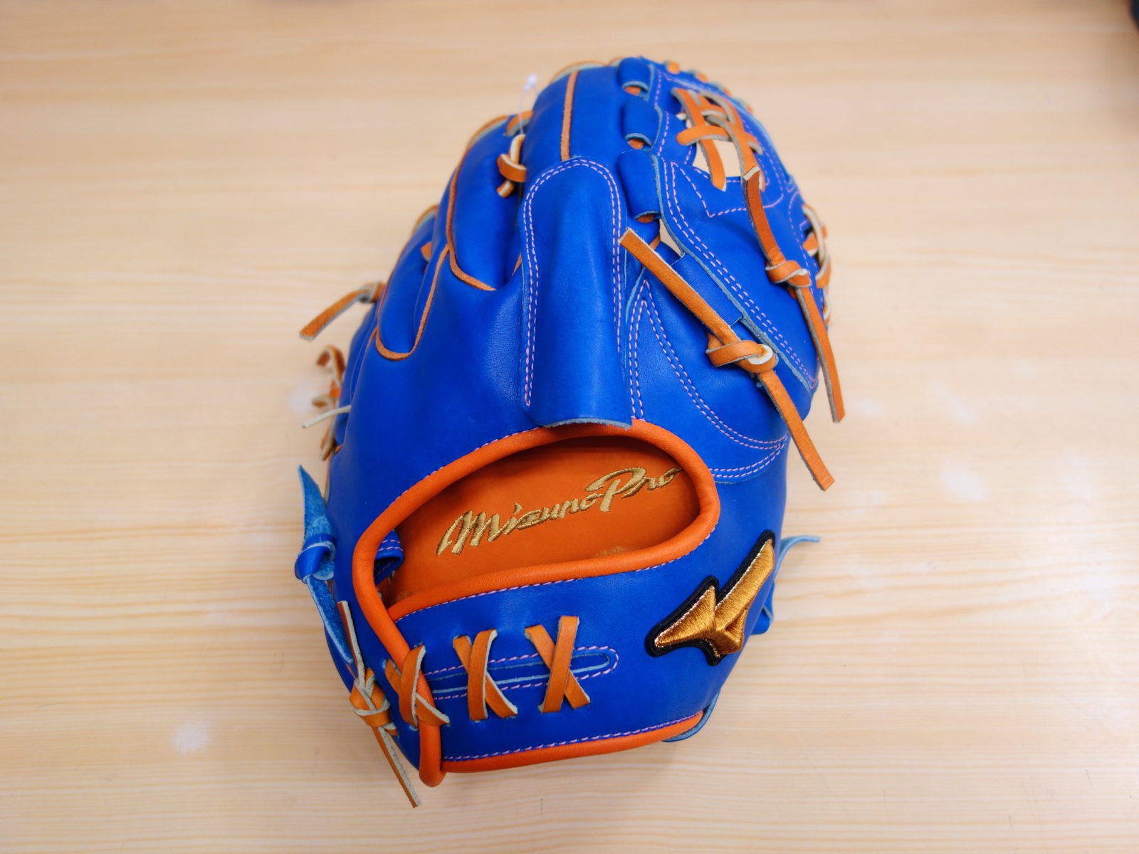 和田 様 軟式用 ミズノプロ オーダーグラブ 投手用（投手AXIモデル