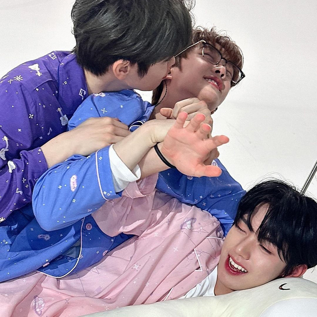 ZEROBASEONE X SPAO Long Sleeve Pajama Set – KPOP2U_Unnie