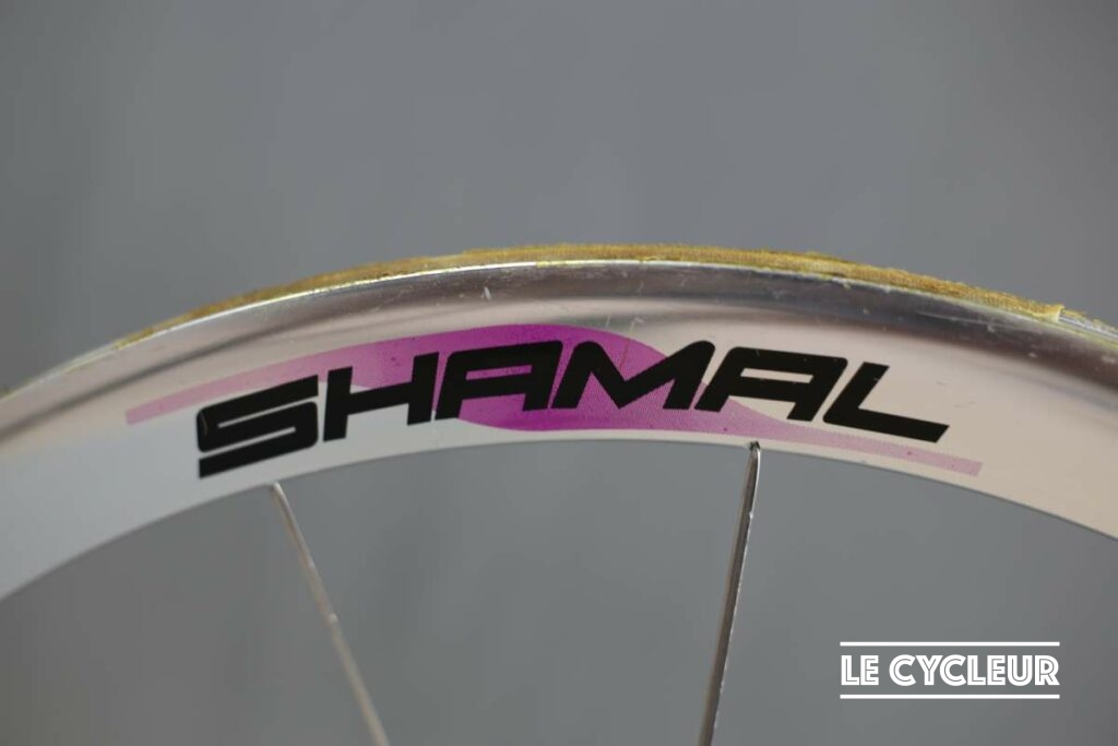 Campagnolo shamal track wheelsets - Le Cycleur