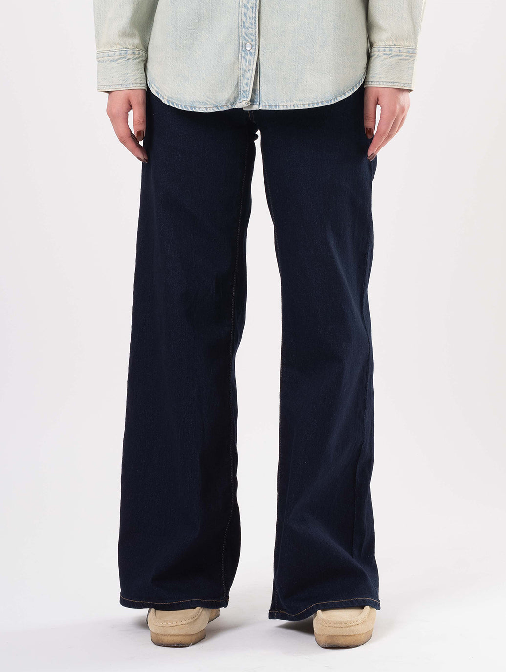 318™ シェーピング ワイドレッグ ジーンズ ダークインディゴ