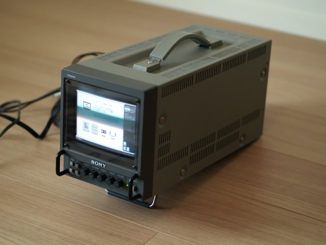 PVM-6041Q（6インチブラウン管モニター） : 小さいって事は・・・