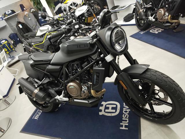 SVARTPILEN701 バーエンドミラー取付｜バイクの整備・メンテナンス