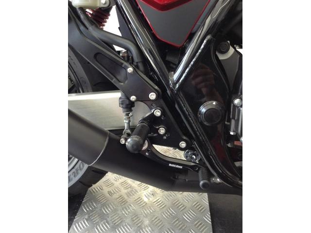 CB400SFバックステップ取付（ホンダドリーム福島鳥谷野の作業