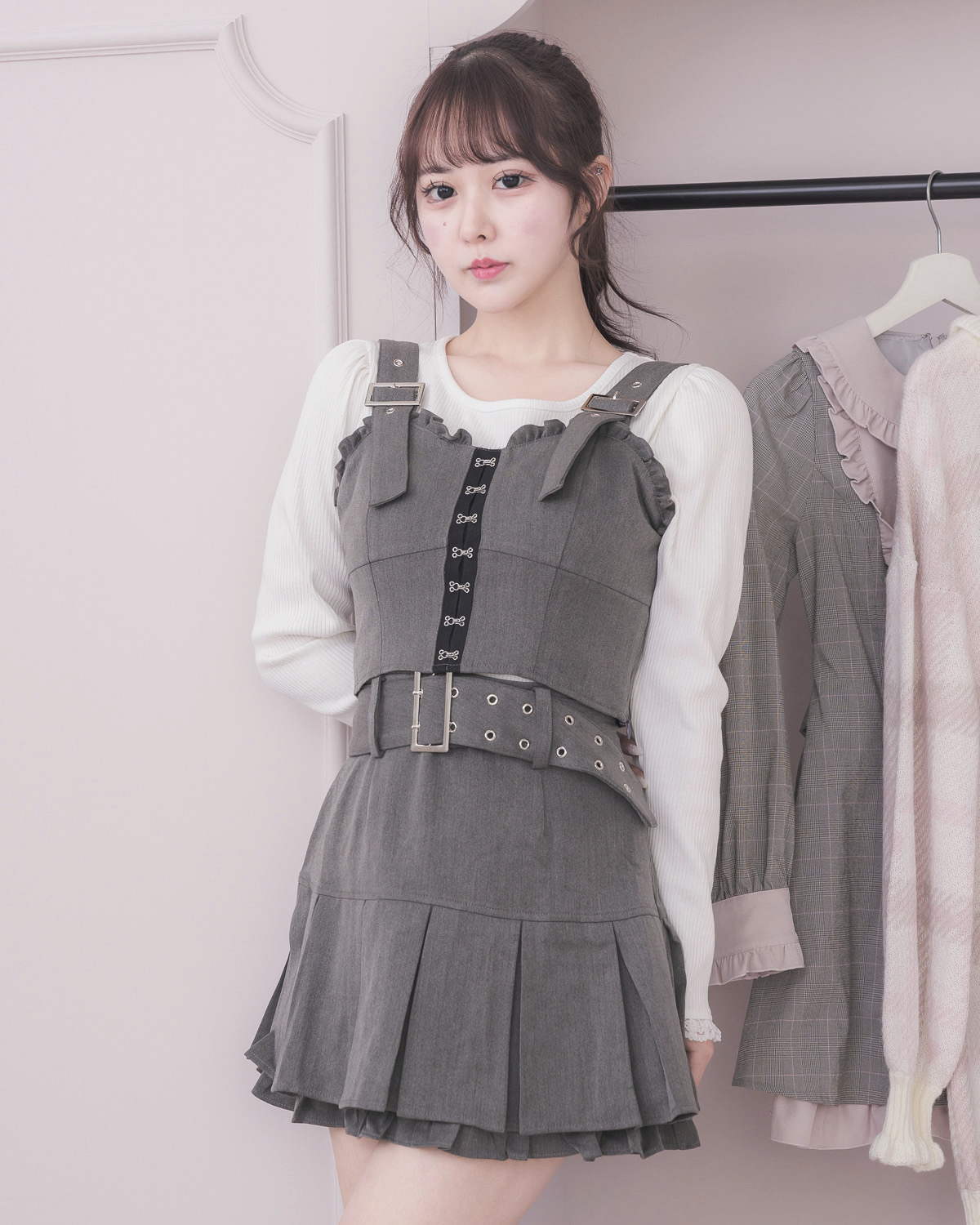 フロントホックビスチェ×プリーツスカートセット – pium