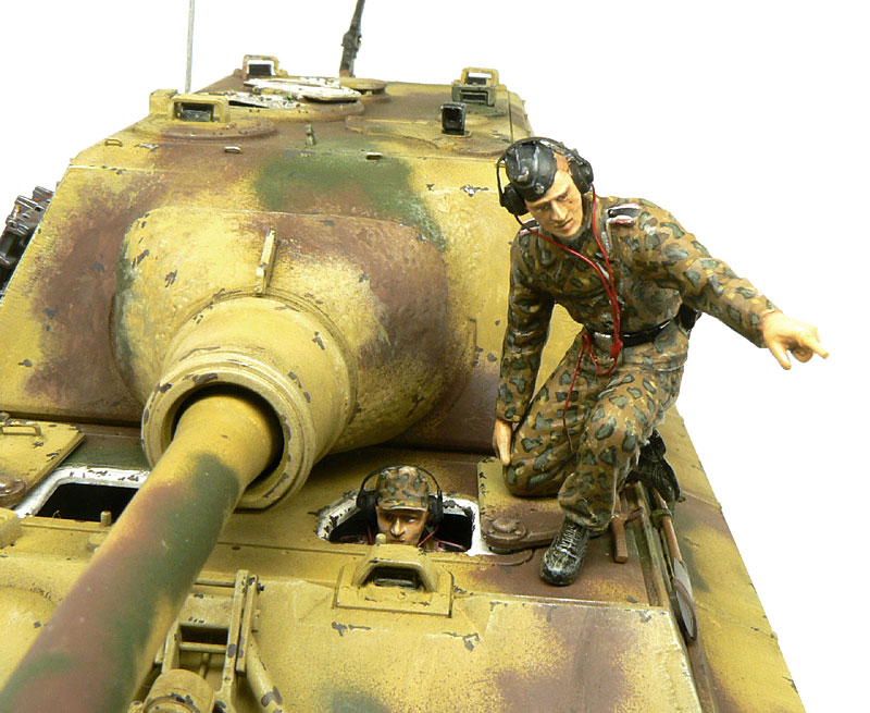 プラモ日記 » ドイツ武装親衛隊・戦車兵 1944-45 その4 まず2人完成