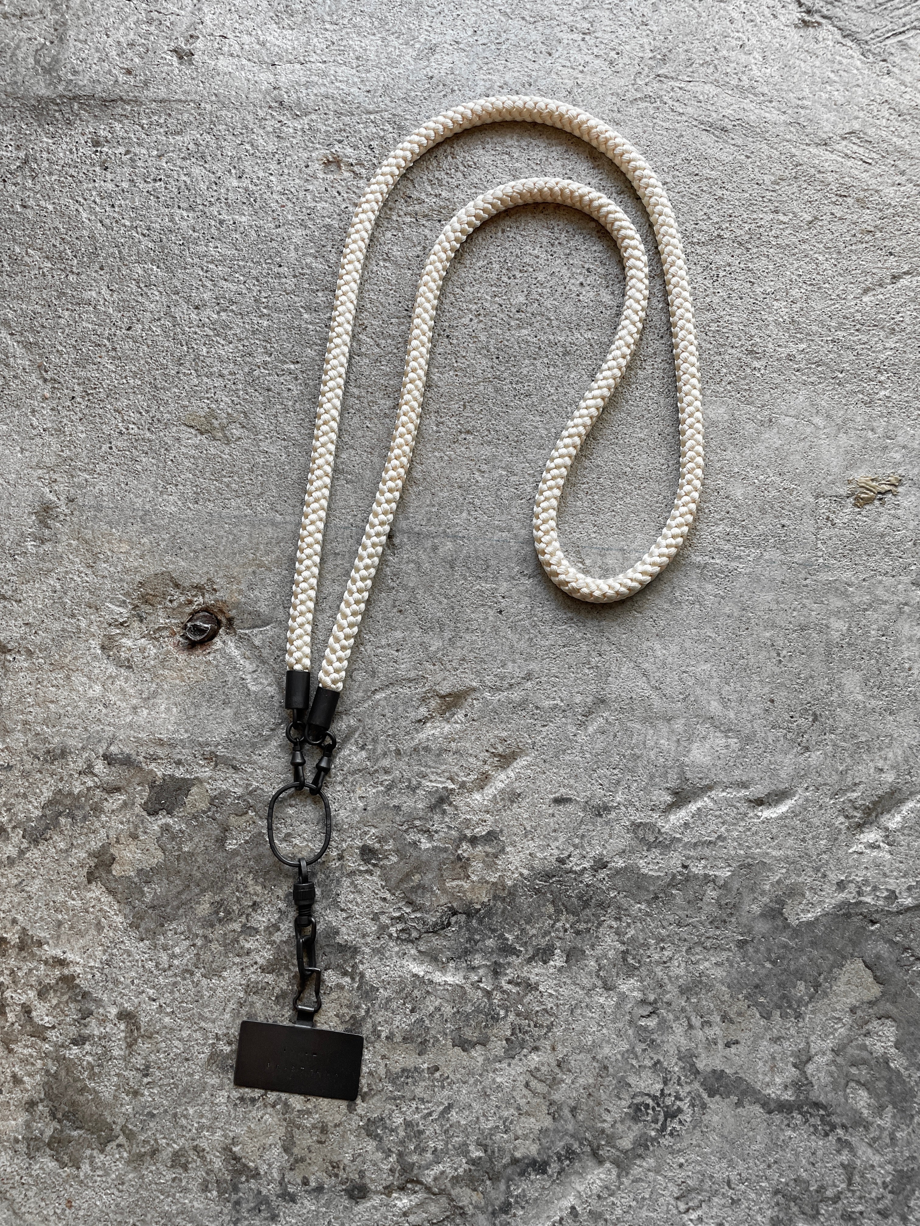 prasthana × iolom SMARTPHONE STRAP