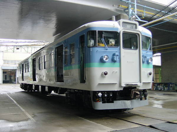 車内形式番号板の世界続き