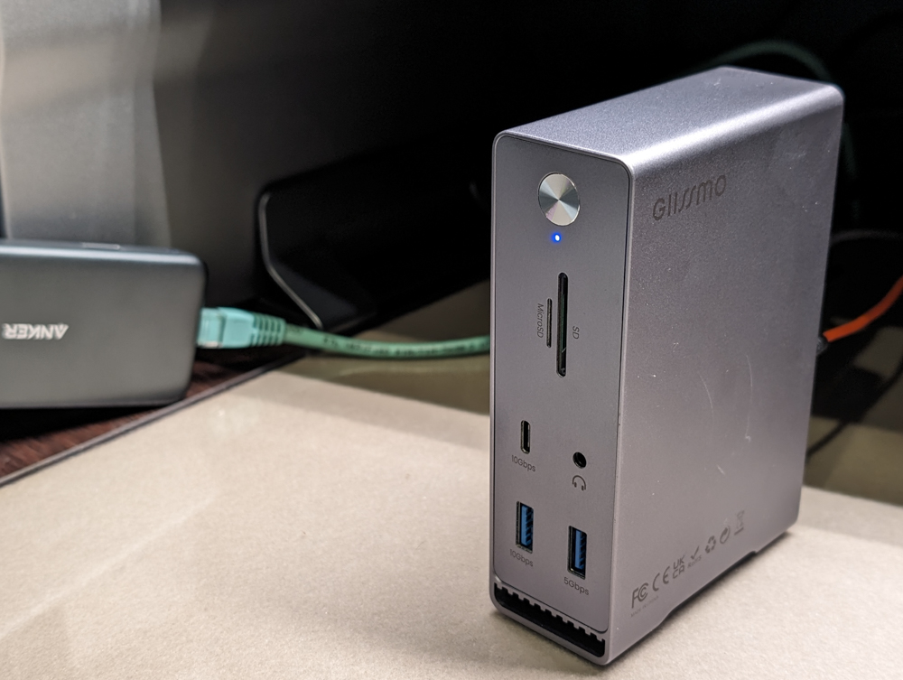 MacBook Proクラムシェルモードを使う上での機器の相性問題（GIISSMO