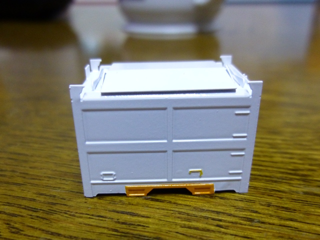 ワールド工芸 UM8Aコンテナを作る。その3: ラビットのおもちゃ箱的な