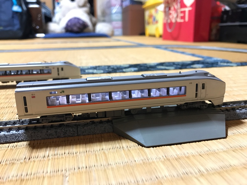 ホビーセンターカトー651系スワローあかぎ 室内灯LED化 その2