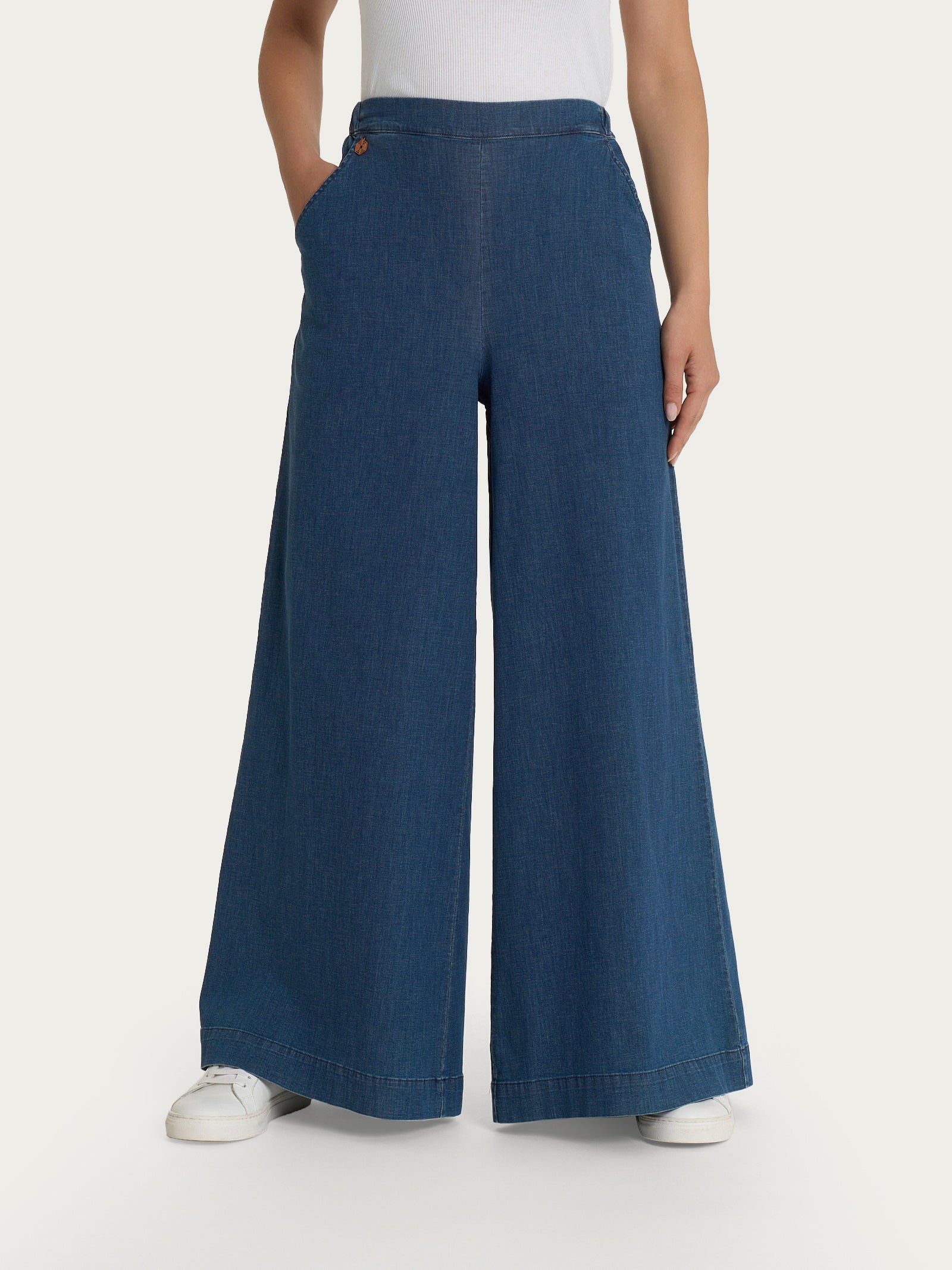 Jeans a palazzo con tasche in Super Light Denim - Indigo – Ragno