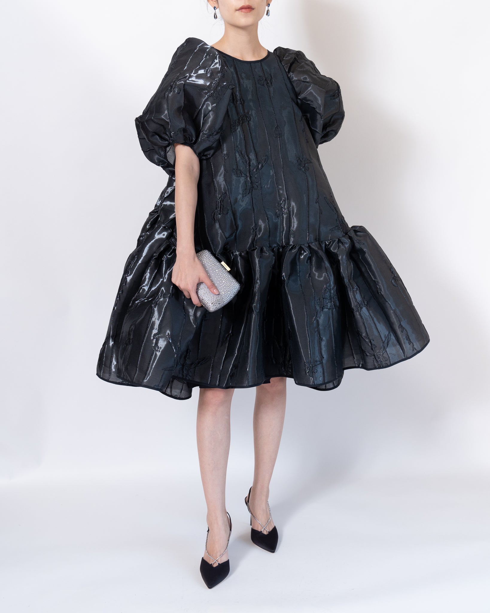 Cecilie Bahnsen 結婚式・パーティードレス｜ブラックの刺繍ドレス