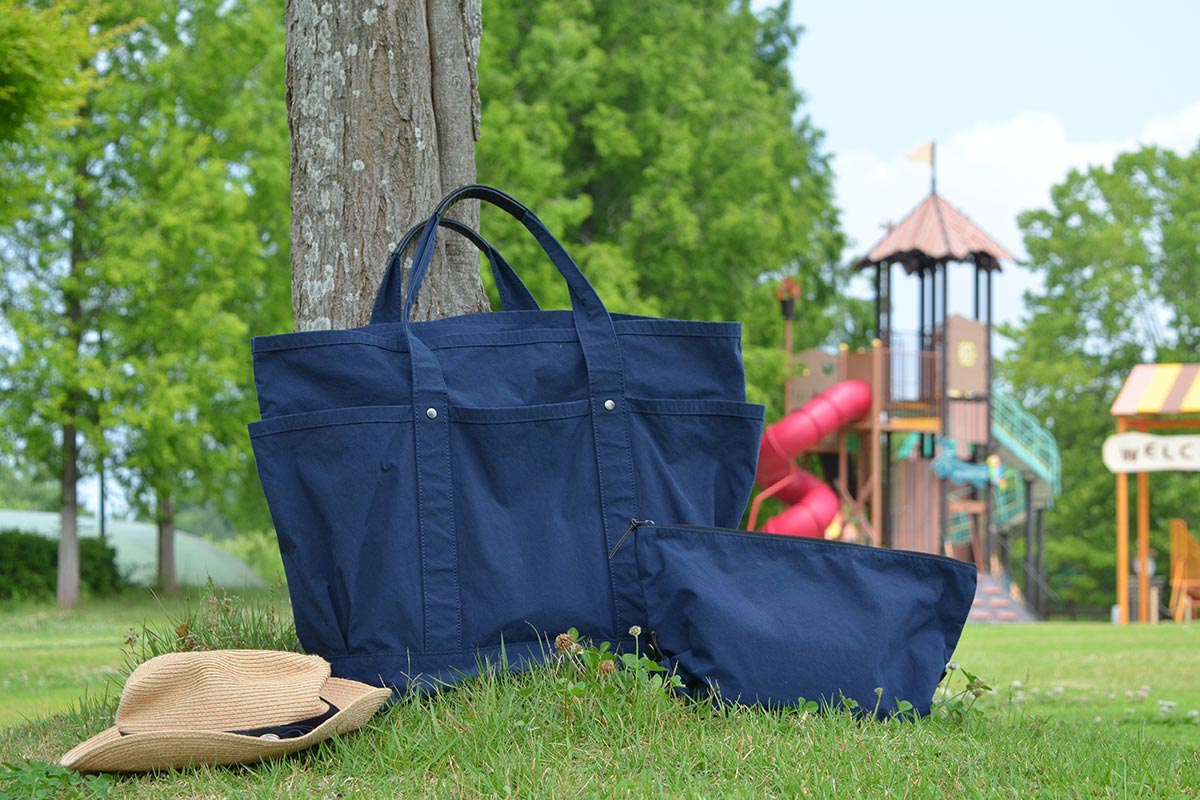 ママバッグとしても使える！大容量＆超軽量のカーペンタトートkonbu