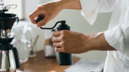 挽きたての味をご自宅で。BALMUDA The Brewとオリジナルコーヒーミルの