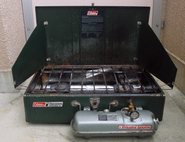 ガソリンツーバーナーの使い方 | ファミリーキャンプ入門