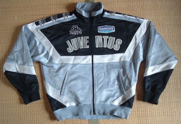 KAPPA ユベントス型 ジャージ | 大人が懐かしむ昭和のサッカースパイク