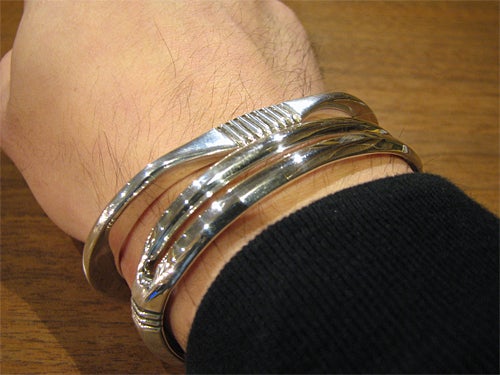 Cippy Crazy Horse】スプリット バングル | インディアンジュエリー