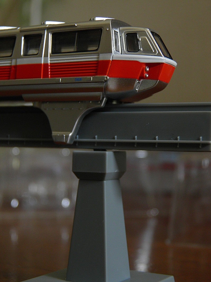 世界で2か所だけの】小田急モノレール500形のレビュー的なものを書いて