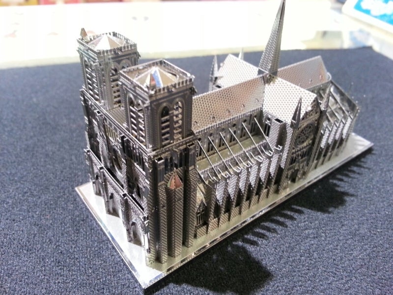 ノートルダム大聖堂完成です。 | 網田寛の網田流メタリックナノパズル