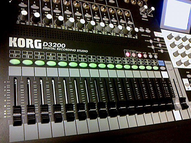 KORG「D3200」のHDD交換♪ | NOZ's Stylish Sound♪