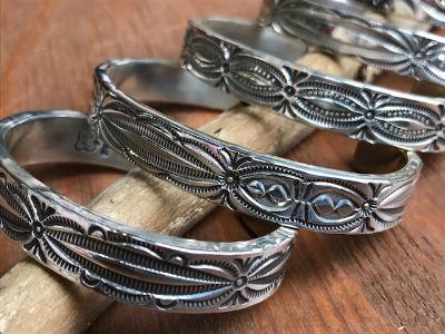 ヘビーゲージバングル | POWWOW STAFF ブログ