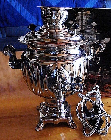 ロシアの湯沸かし器・サマヴァール | ロシア モノ・コト図鑑