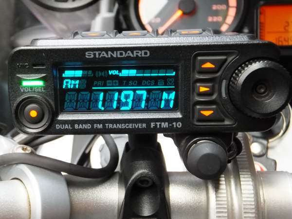 レビュー】アマチュア無線機YAESUスタンダードFTM-10S (BMW1200GS